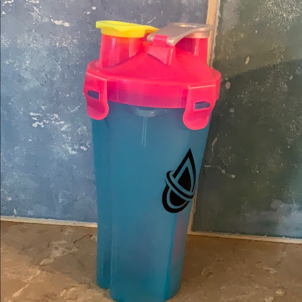 Double protein shakers water bottle